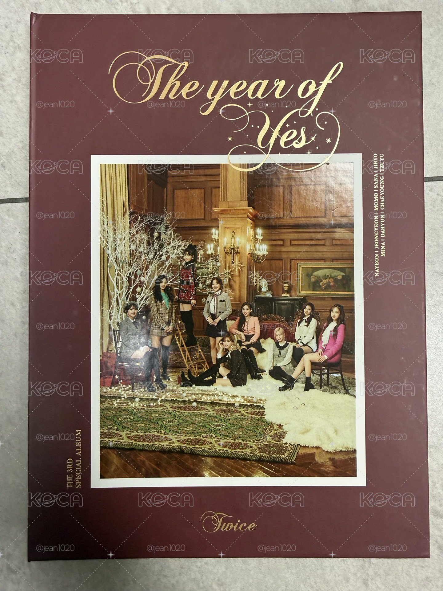TWICE  The year of Yes 含小卡+預售禮+海報