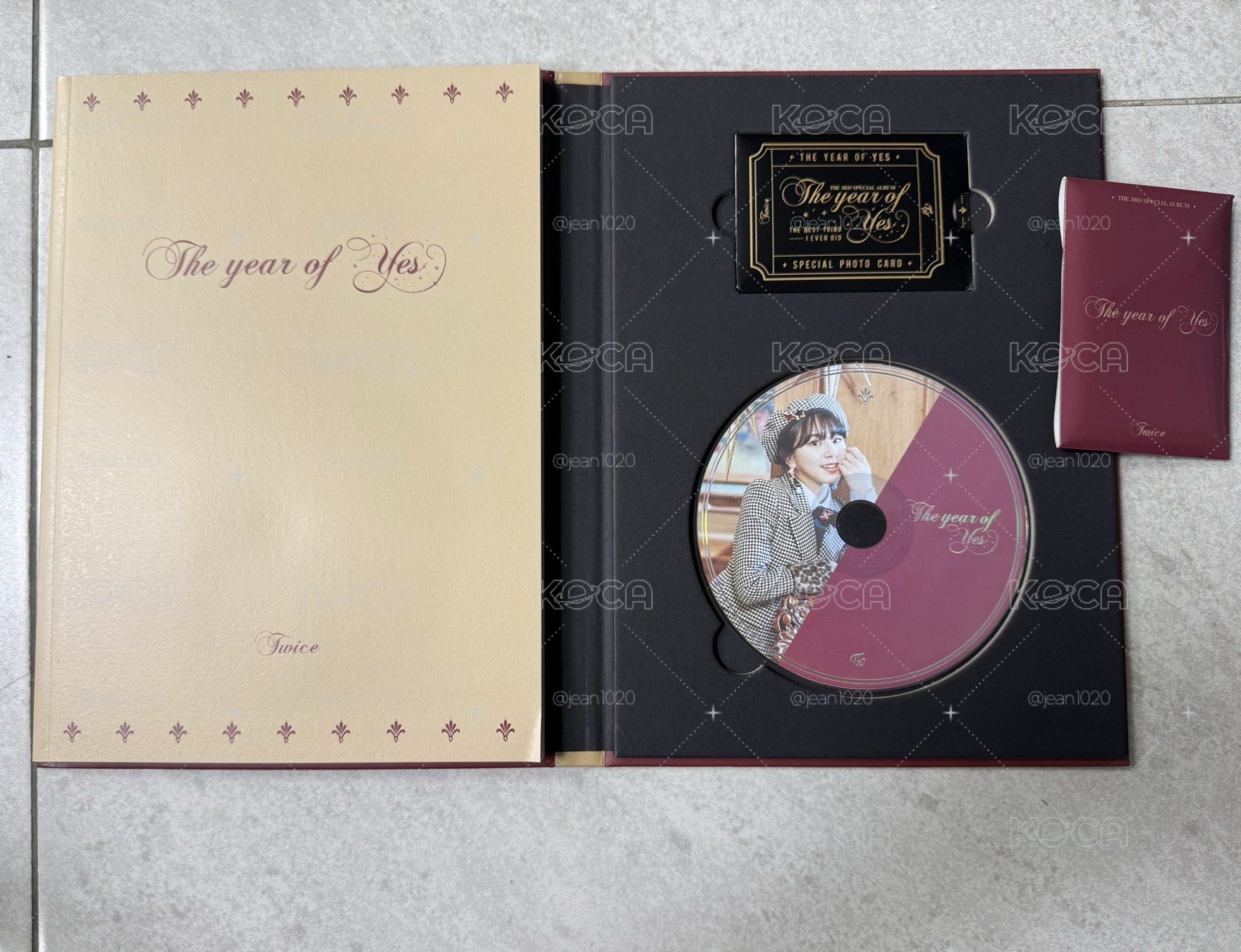 TWICE  The year of Yes 含小卡+預售禮+海報