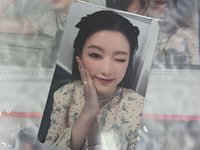 托臉