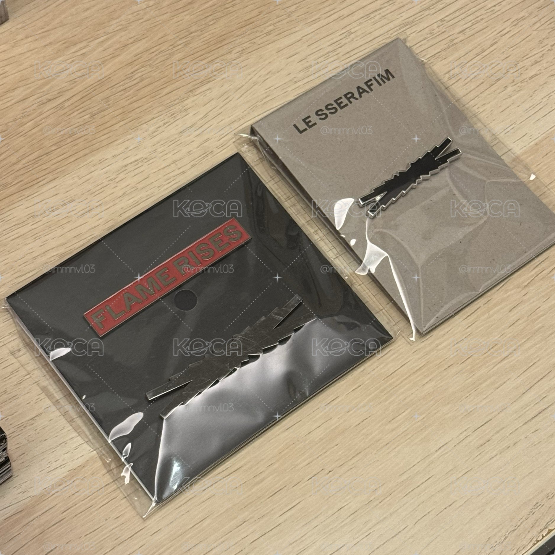 未拆金屬徽章
