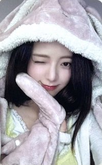 Ice Cream ia 線上 簽售卡 兔毯