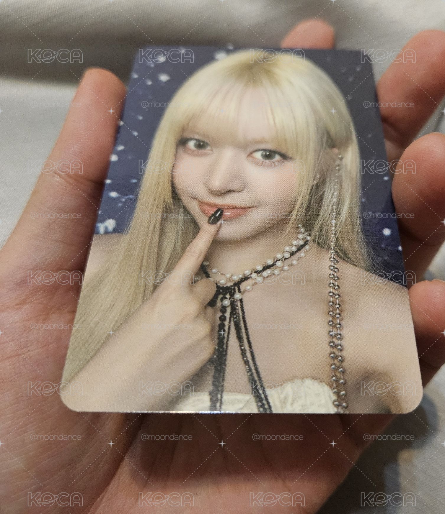 NMIXX 世巡快閃 線下 滿額卡 莉莉 Lily 手指碰唇