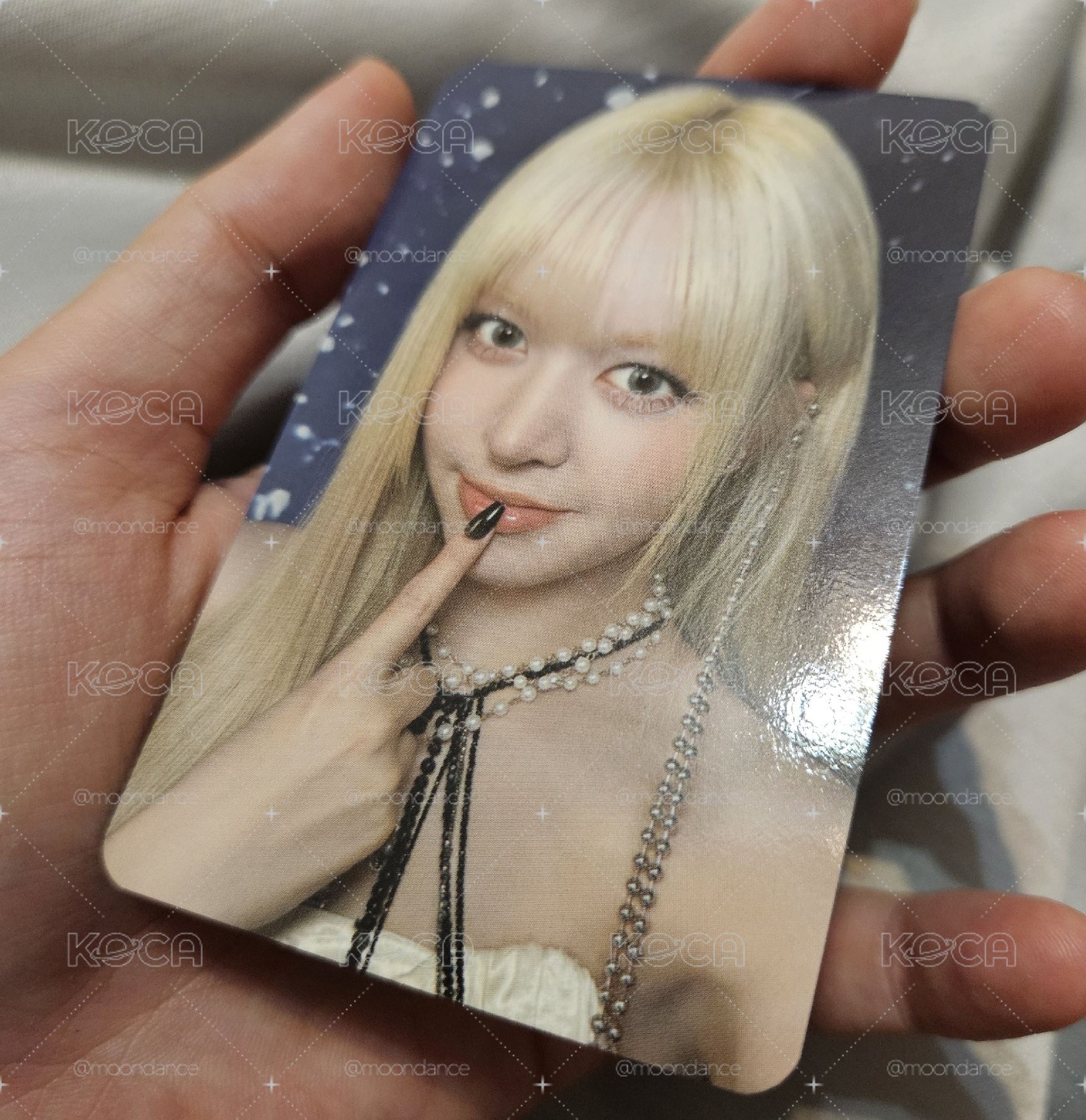 NMIXX 世巡快閃 線下 滿額卡 莉莉 Lily 手指碰唇