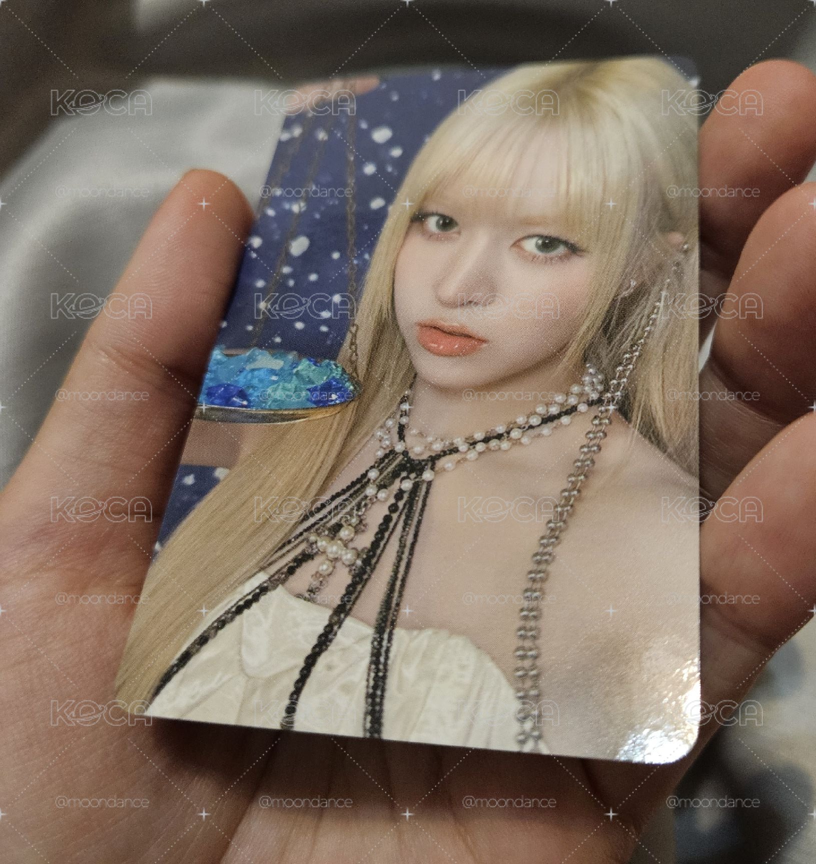 NMIXX 世巡快閃 fans 立牌 周邊卡 莉莉 Lily 立牌卡，近全新，無瑕疵