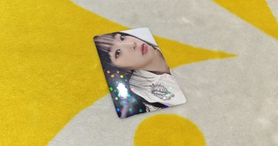 【Hanni哈尼】NewJeans Get Up WeverseJP 日咖特典霓虹光彩小卡