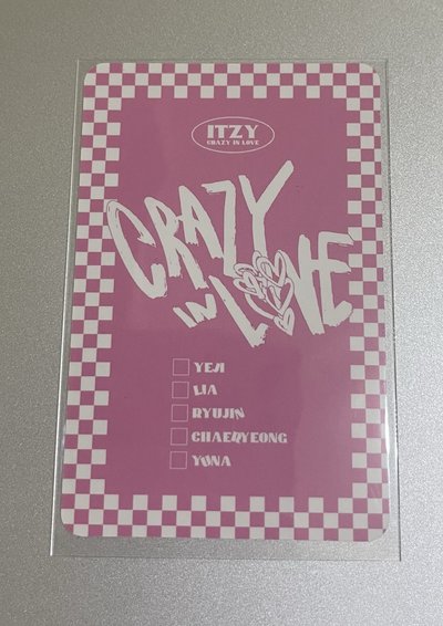 Lia CRAZY IN LOVE 專輯卡