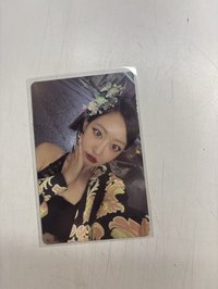 小坑如圖