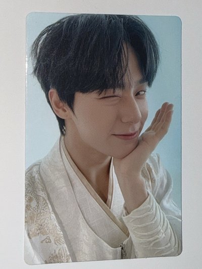 ONEUS 迷六 Blood Moon 煥雄專卡 grey ver