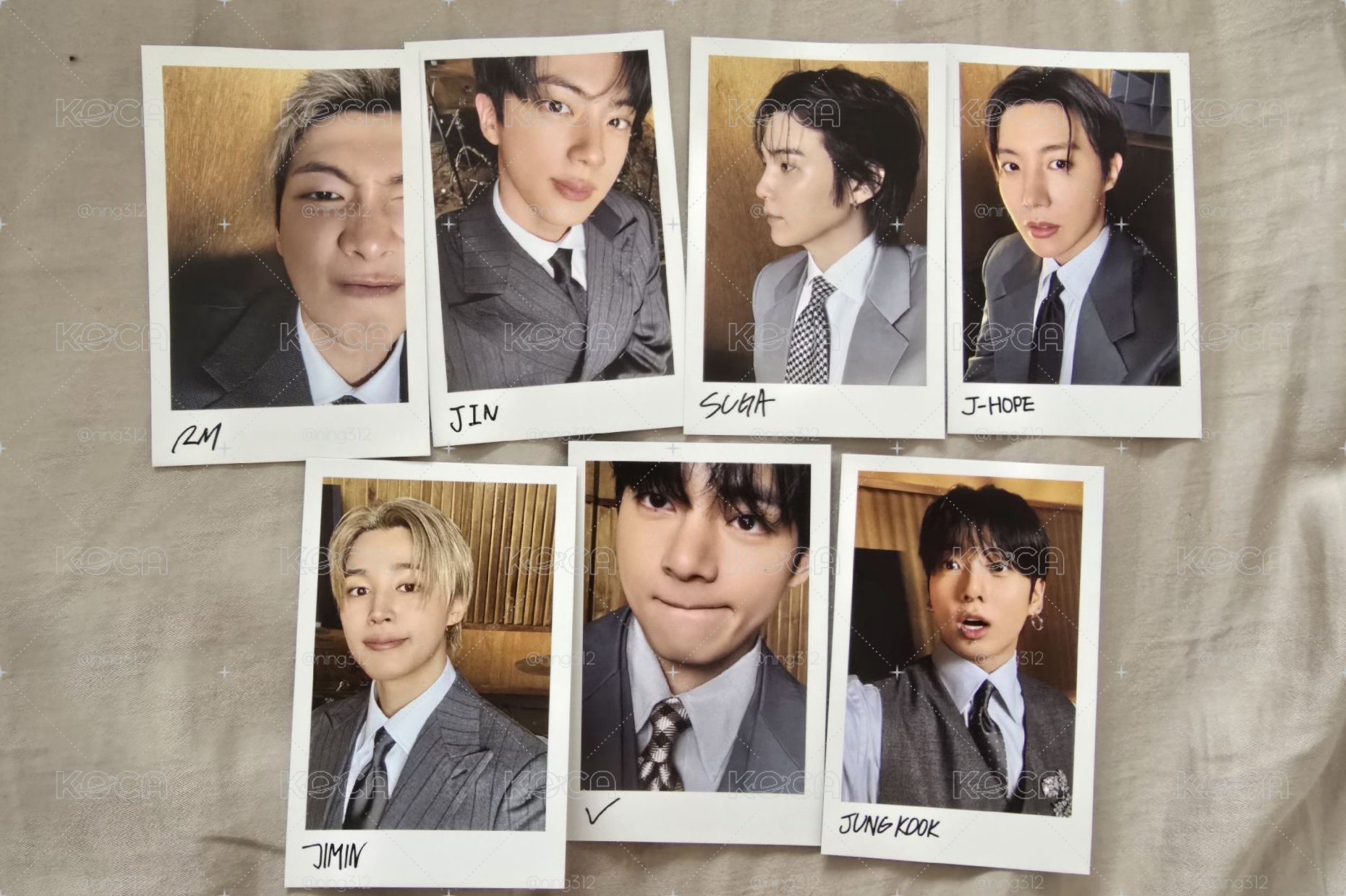 BTS DELUXE 黑膠小卡