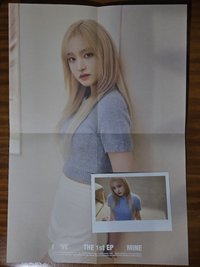 LIZ LOVED IVE海報+拍立得