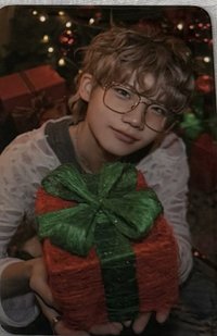 🎁