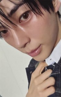 COSMOPOLITAN SHINE : 성한빈 EDITION  B ver. 雜誌卡 