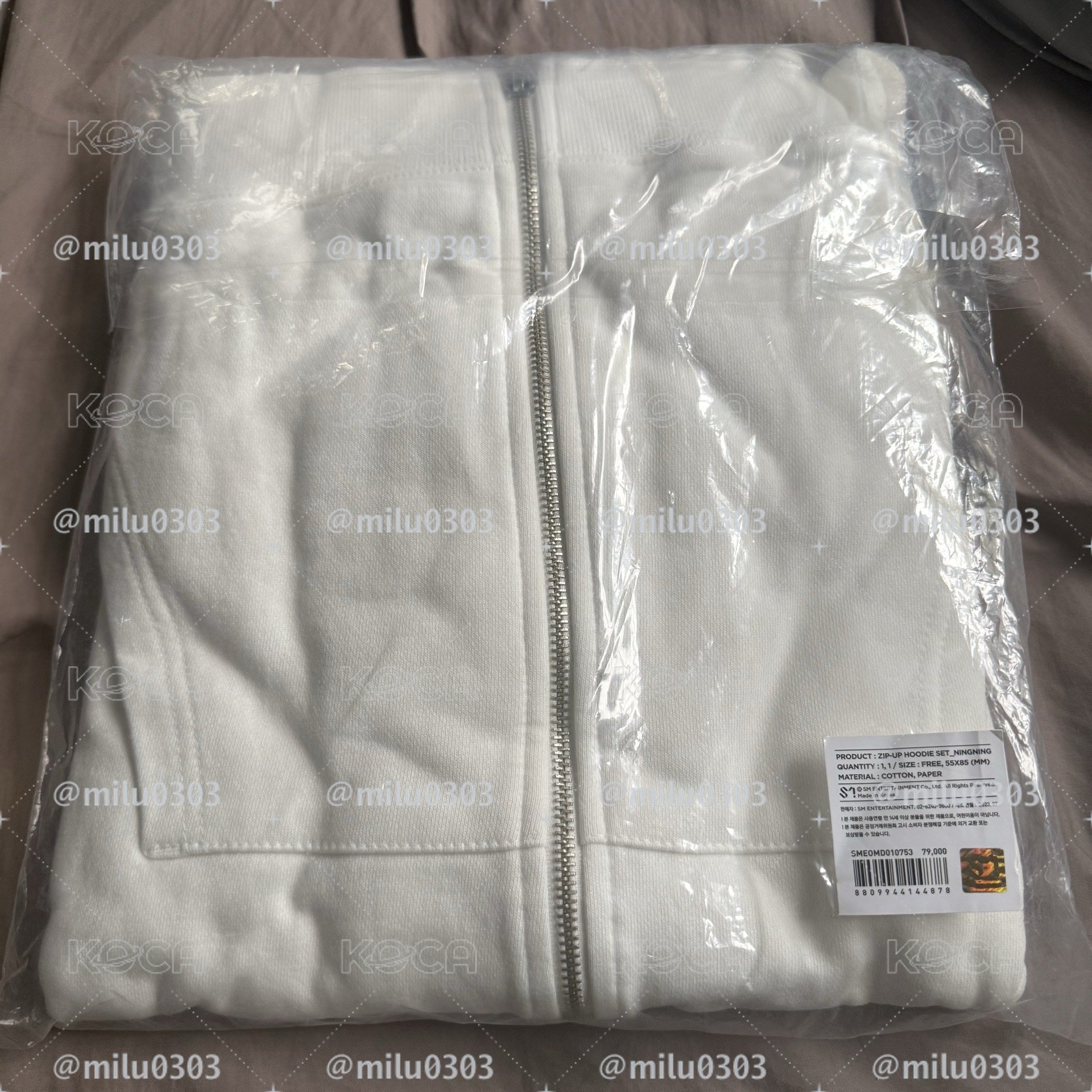 MY WORLD 白色衛衣外套