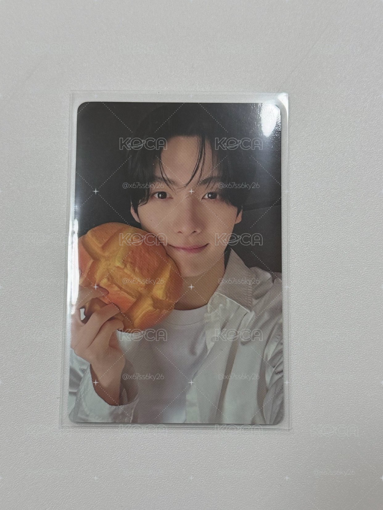 tws 一直娛 拿麵包 英宰