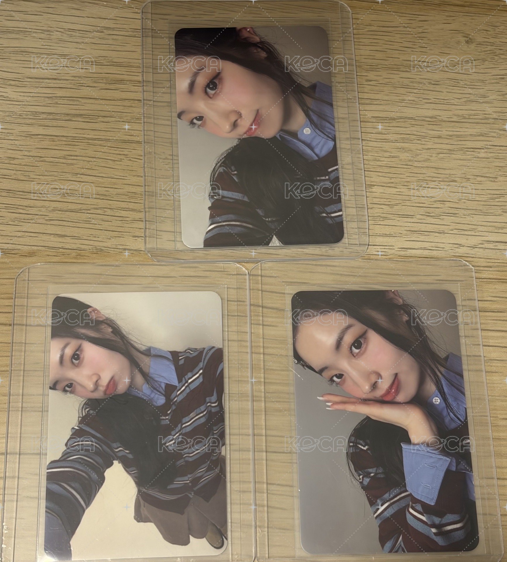 伸手嘟嘴歪頭卡