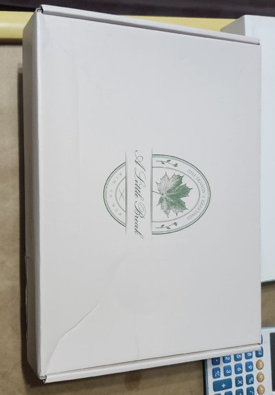 sowon 2024年曆 內容物圖上為主