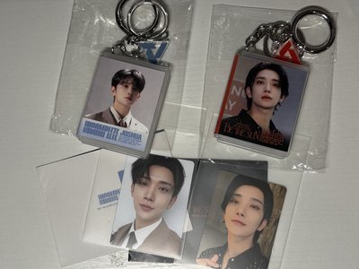 秀 inc+bts 扭蛋一對