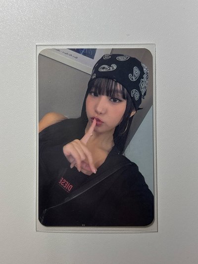 Natty 楠藝背景簽售卡 中文卡背