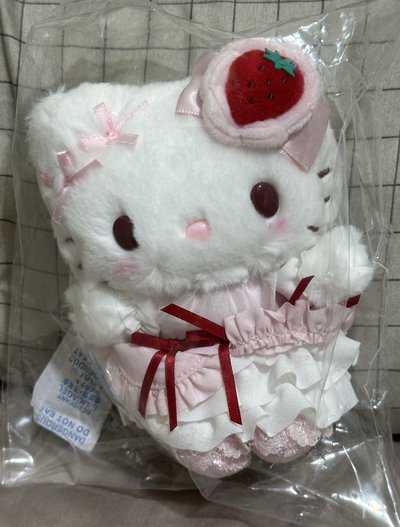 草莓蛋糕二代🍰Kitty 吊飾娃