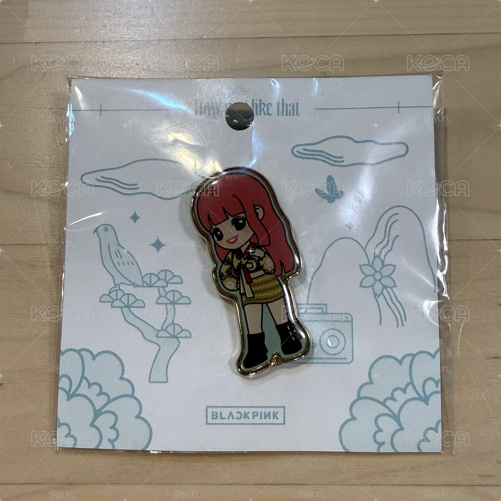 HYLT_別針徽章_LISA(未拆)