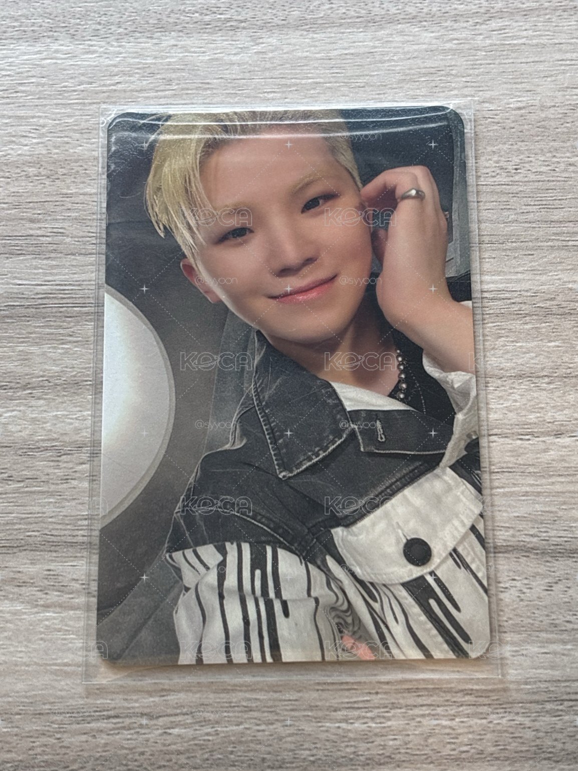 Seventeen woozi 知勳 正四 yzy 預售 特典卡 