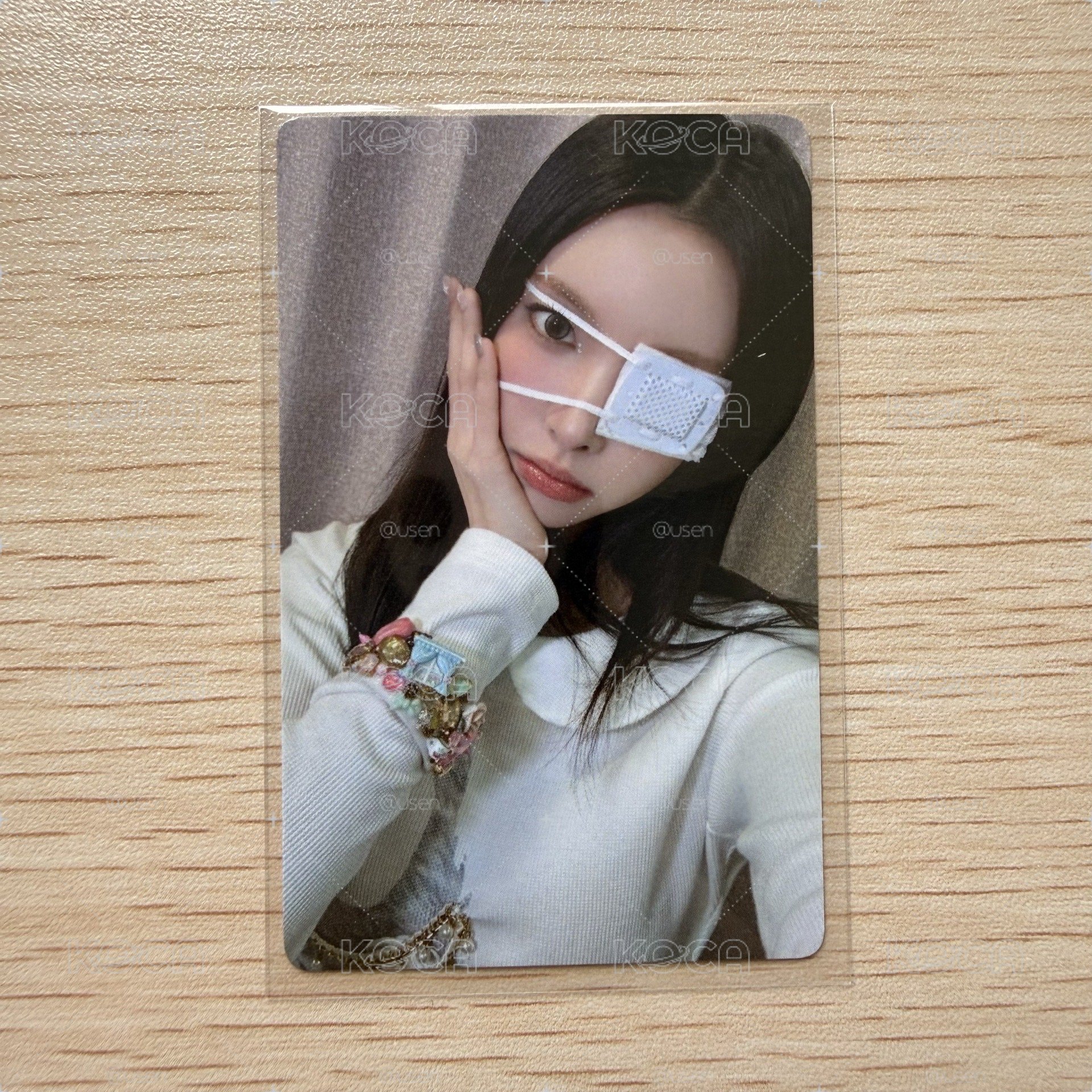 YUNAH 盧玧我 NOT CUTE ANYMORE 塔店 來日紀念 幸運卡（綁圖二）