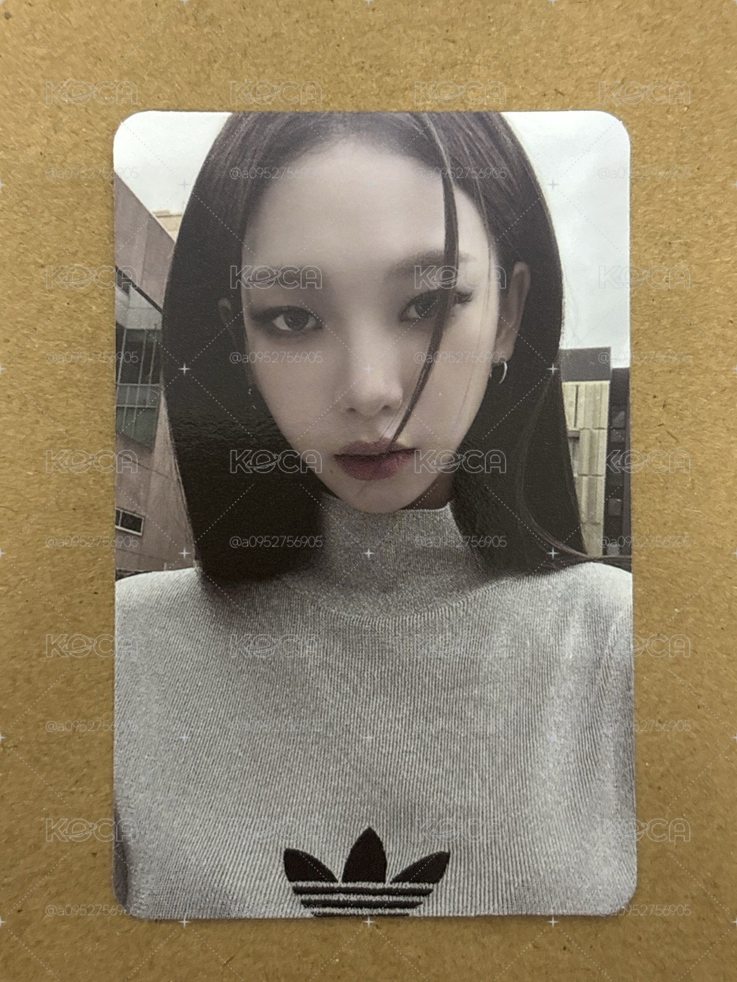 MY WORLD 專輯卡 tabloid ver.柚