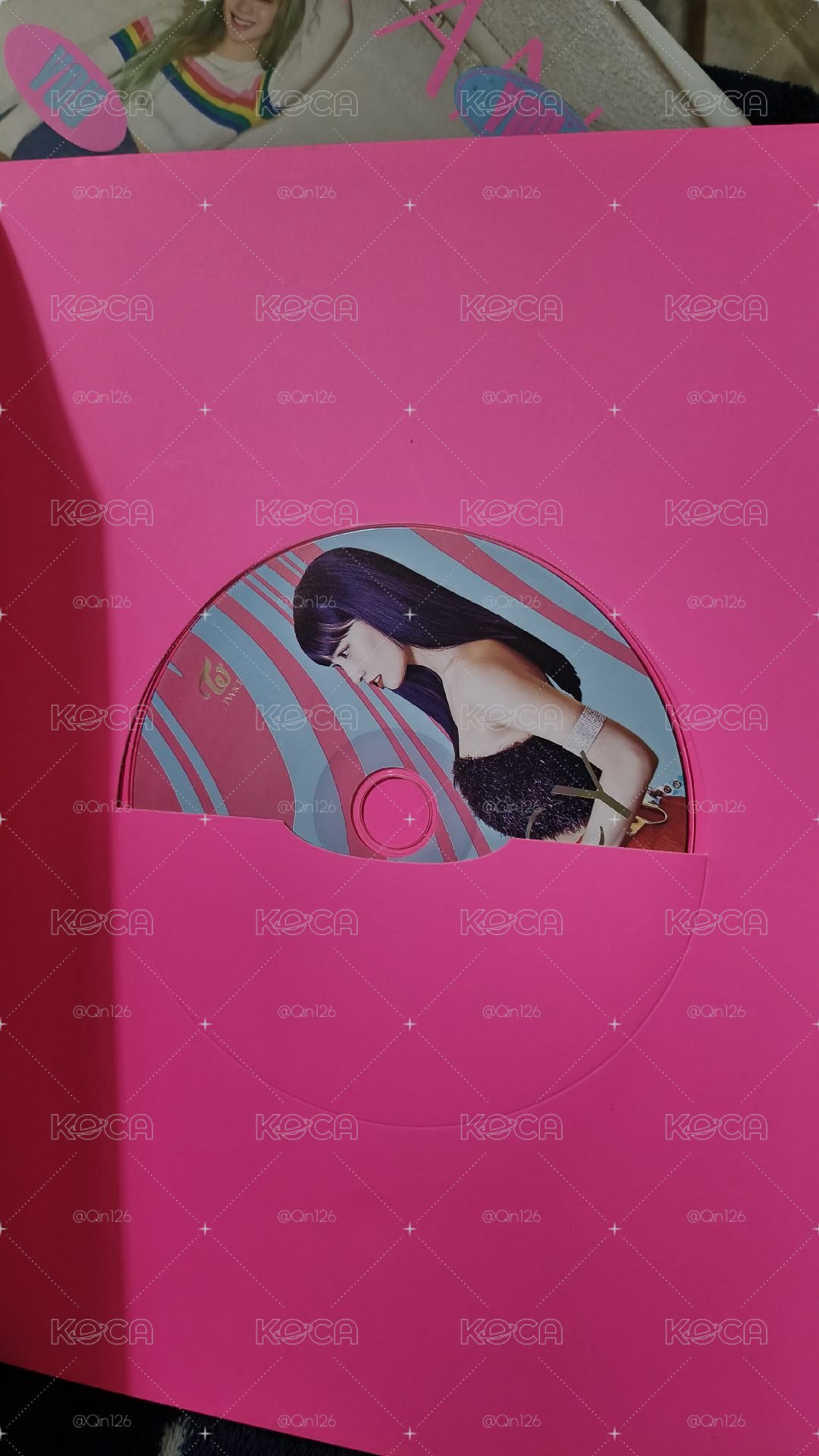 Twice fancy 空專 CD 封面人物：MOMO