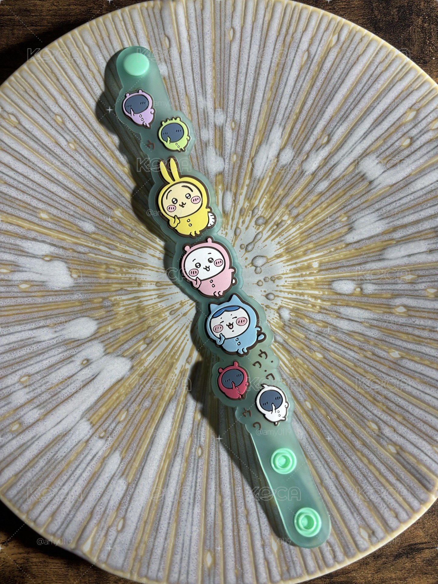 吉伊卡哇橡膠手環