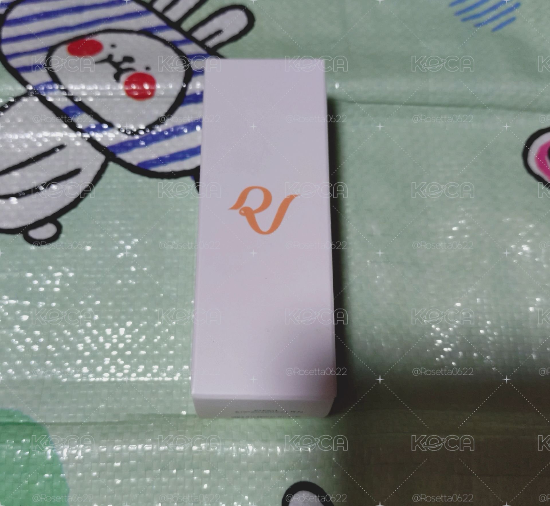 Red Velvet 手燈造型護唇膏
