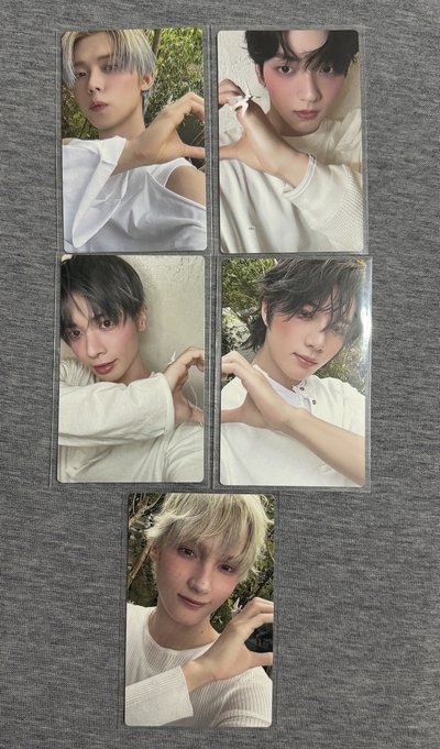 TXT starkissed 日專比心卡