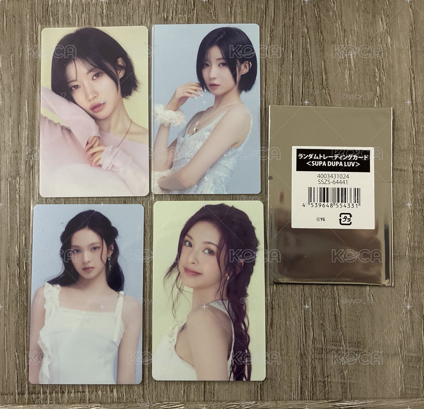 SUPA DUPA LUV隨機卡包