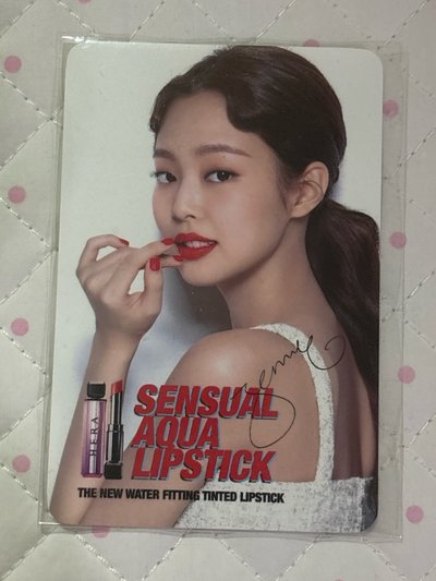 Jennie HERA 代言口紅卡💜