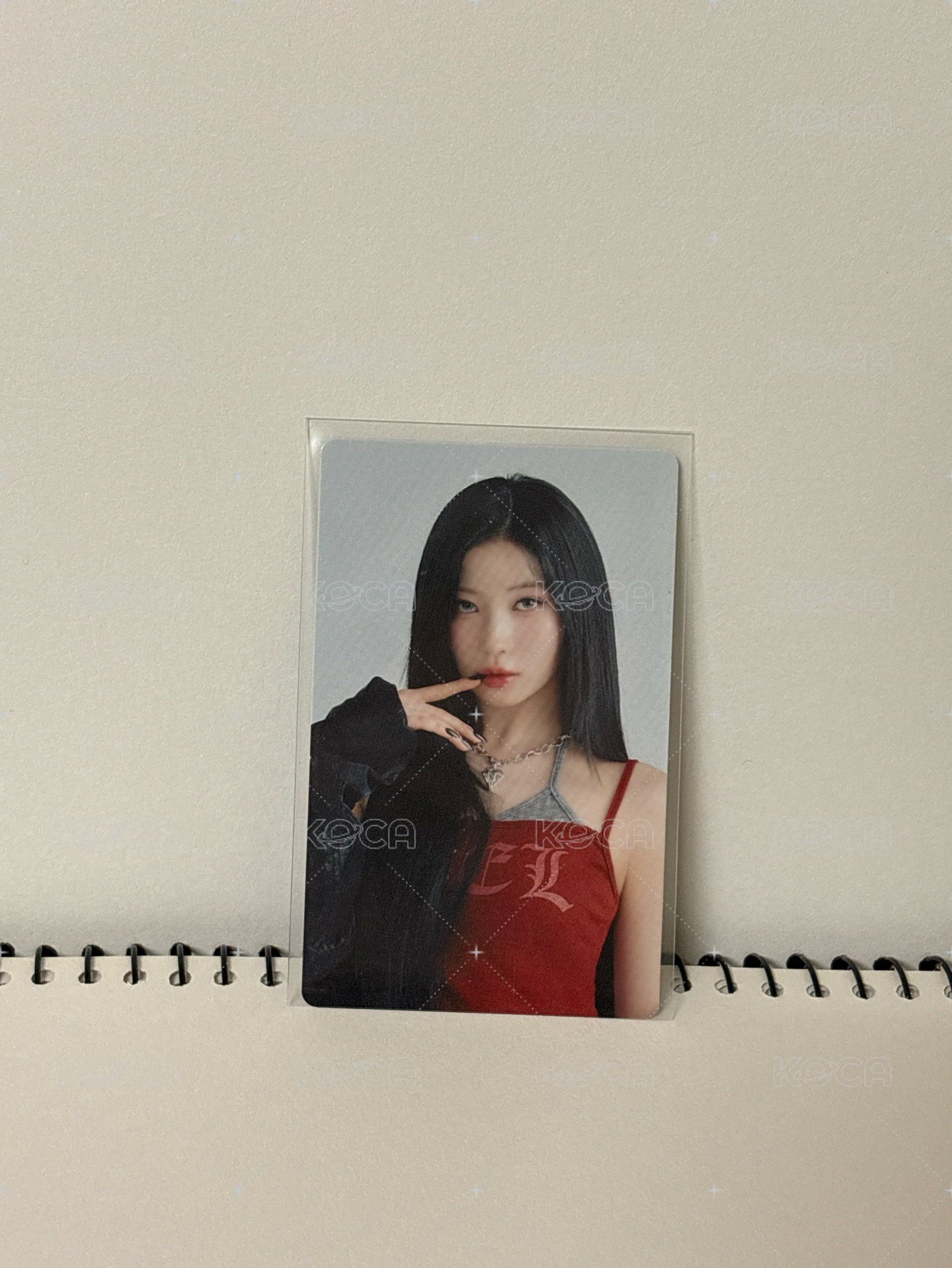 咬手角