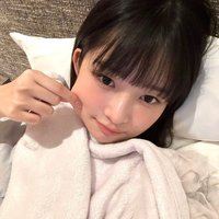 直井怜頰肉