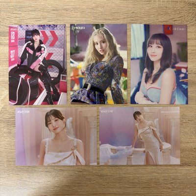 🟢TWICE MOMO 平井桃 明信片、大卡