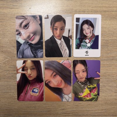 🟢TWICE 志效小卡