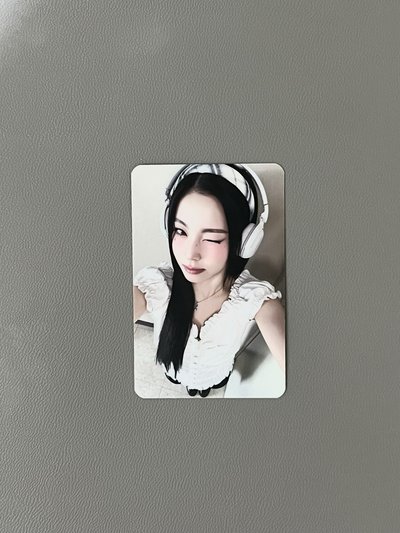 NMIXX 耳機圭