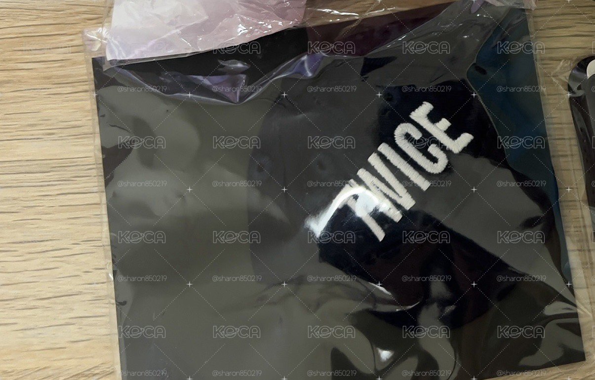 TWICE 六巡快閃店 鑰匙圈帽子吊飾
