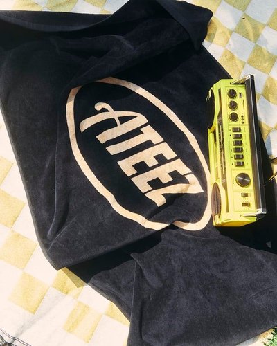 ATEEZ x pott. TEACH TOWEL 海灘巾 全新未拆