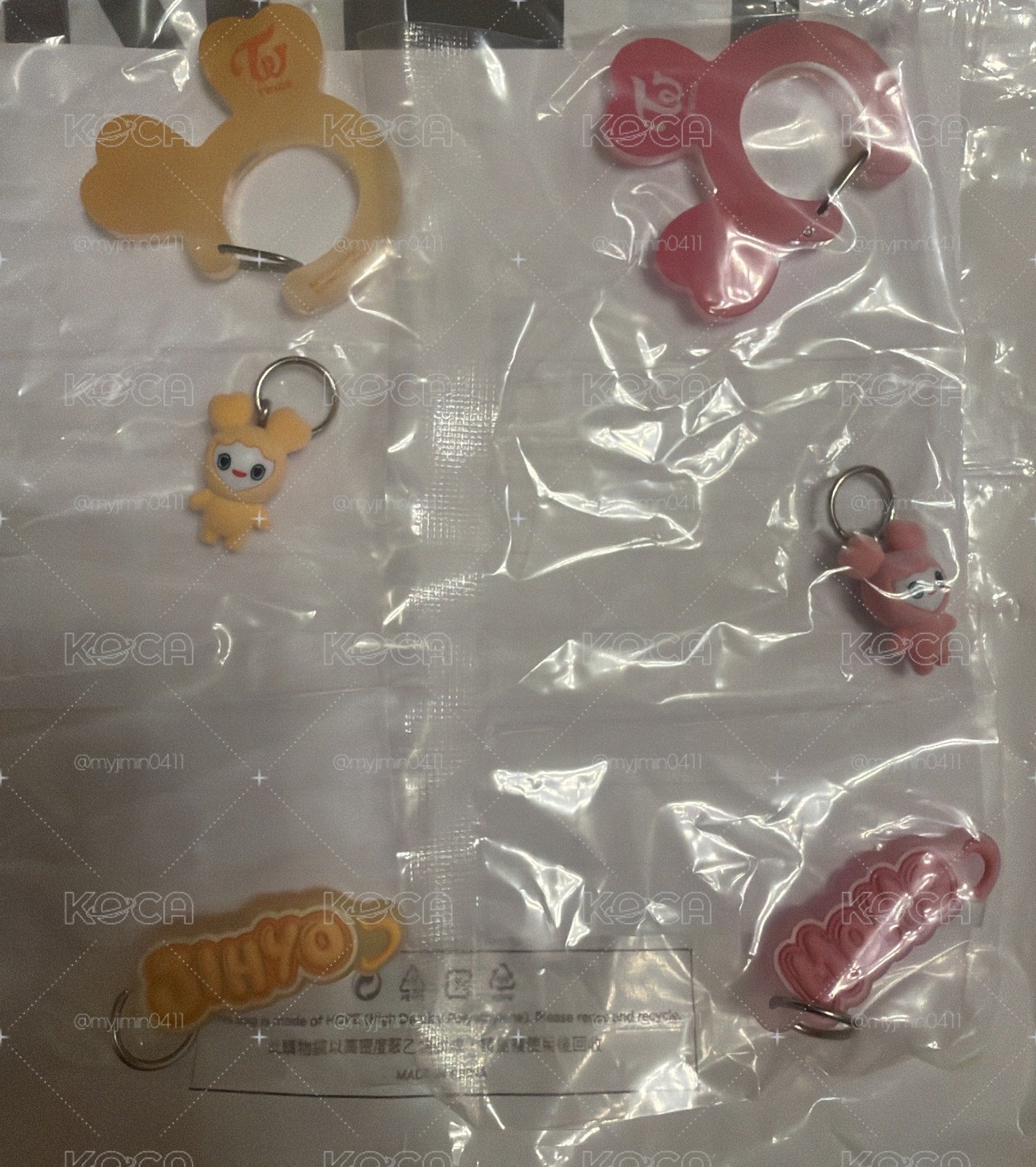 登山扣兩個一起出