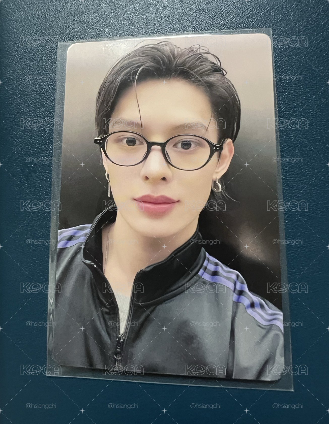 眼鏡凡 （卡背有小點，不介意再下單）
