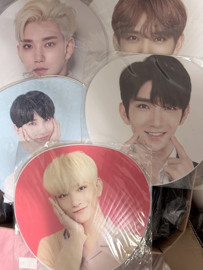 （現貨 紙箱寄出 可當日寄出）seventeen Joshua 大扇 扇子