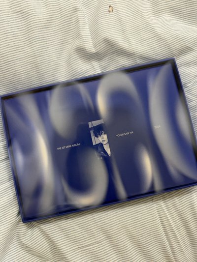 幾乎全新 尹產賀專輯💿 配置如圖