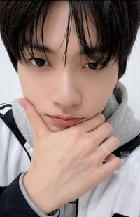 迷八 yzy 1.0 幸運卡 