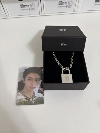 辰小盤 送一隻捧臉貂