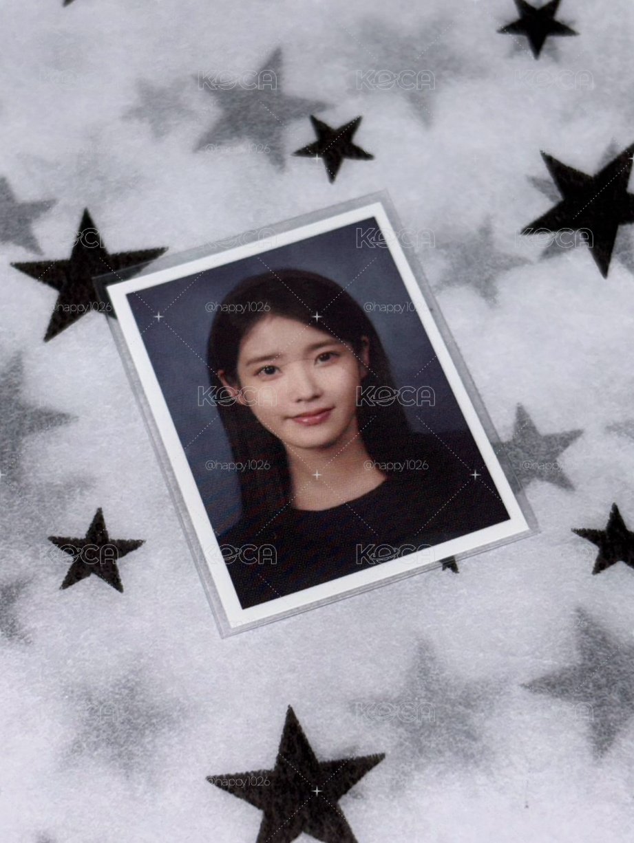 IU 證件照