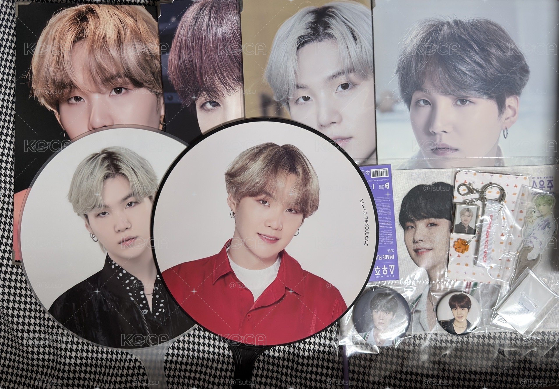 (現貨 整圖出）BTS SUGA 日周 日巡 世巡 相框 大扇 吊飾 小旗子 徽章 吊飾 立牌 演唱會 扇子 大王扇