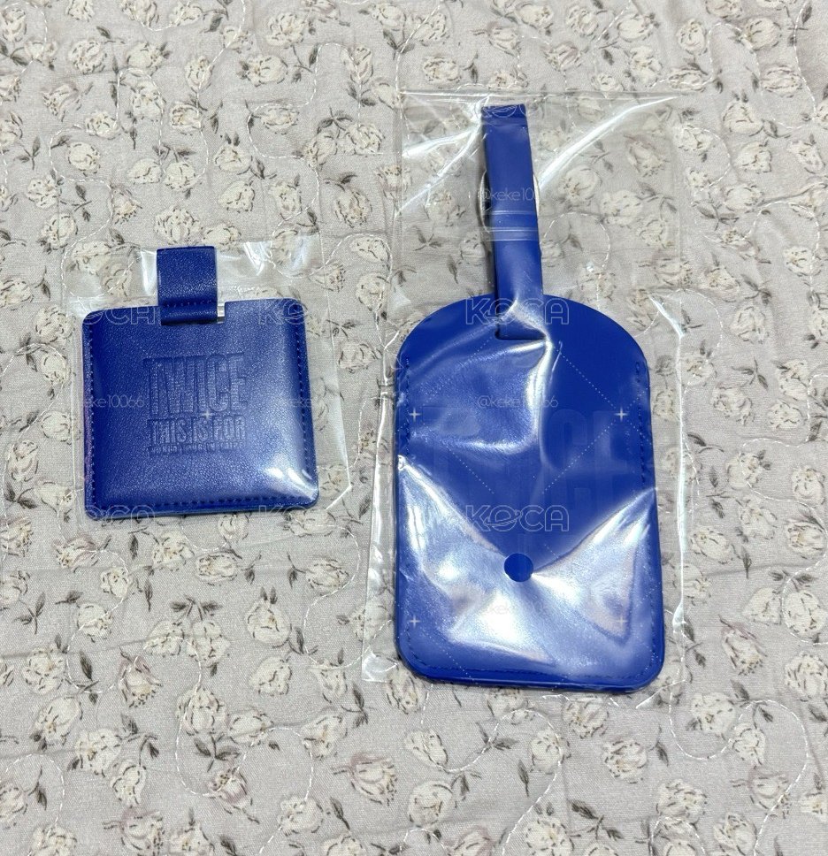 TWICE This is for 六巡 台北場 VIP禮包 隨身鏡+行李吊牌