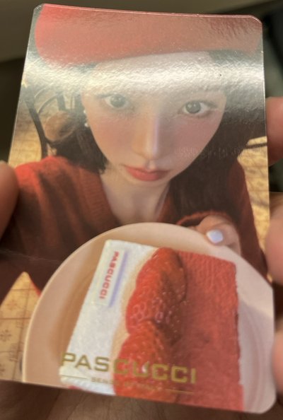 KARINA代言卡